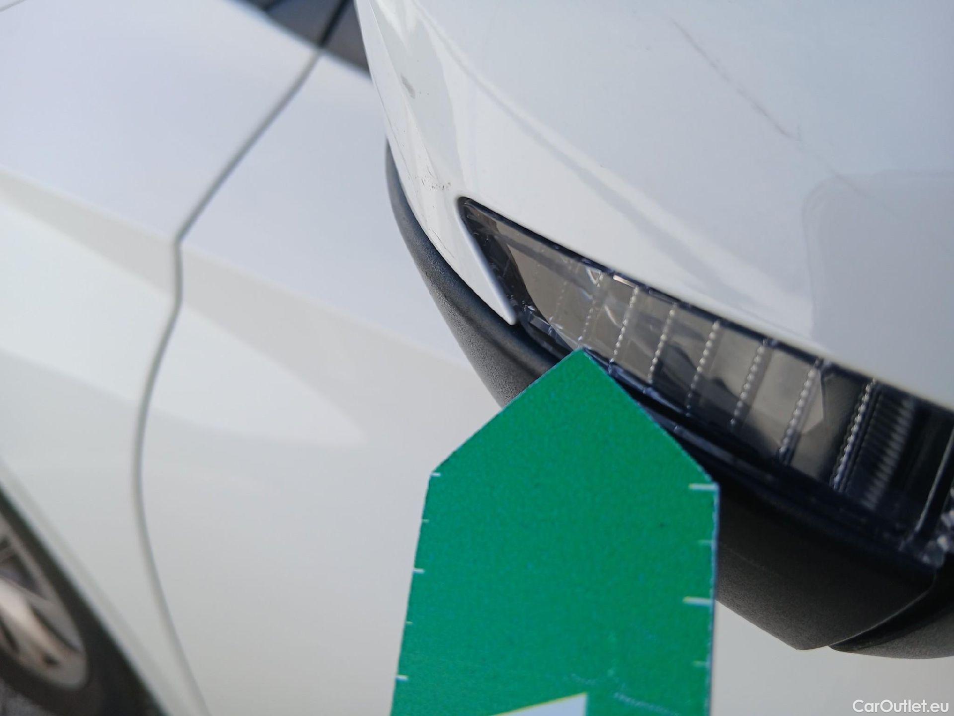  Skoda  Fabia SKODA  / 2021 / 5P / berlina con portón 1.0 TSI 70kW (95CV) Ambition (AC2) #8