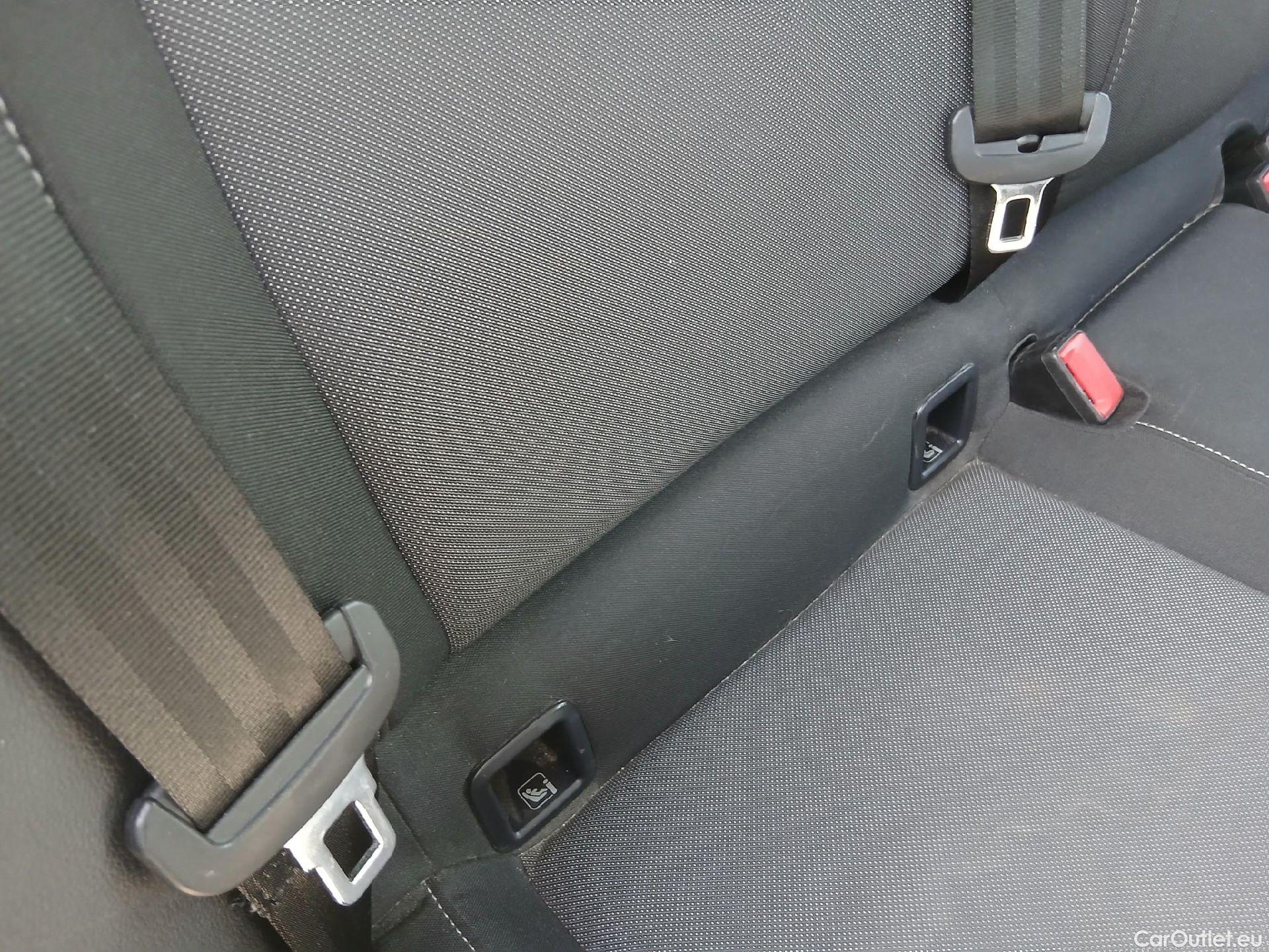  Skoda  Fabia SKODA  / 2021 / 5P / berlina con portón 1.0 TSI 70kW (95CV) Ambition (AC2) #39