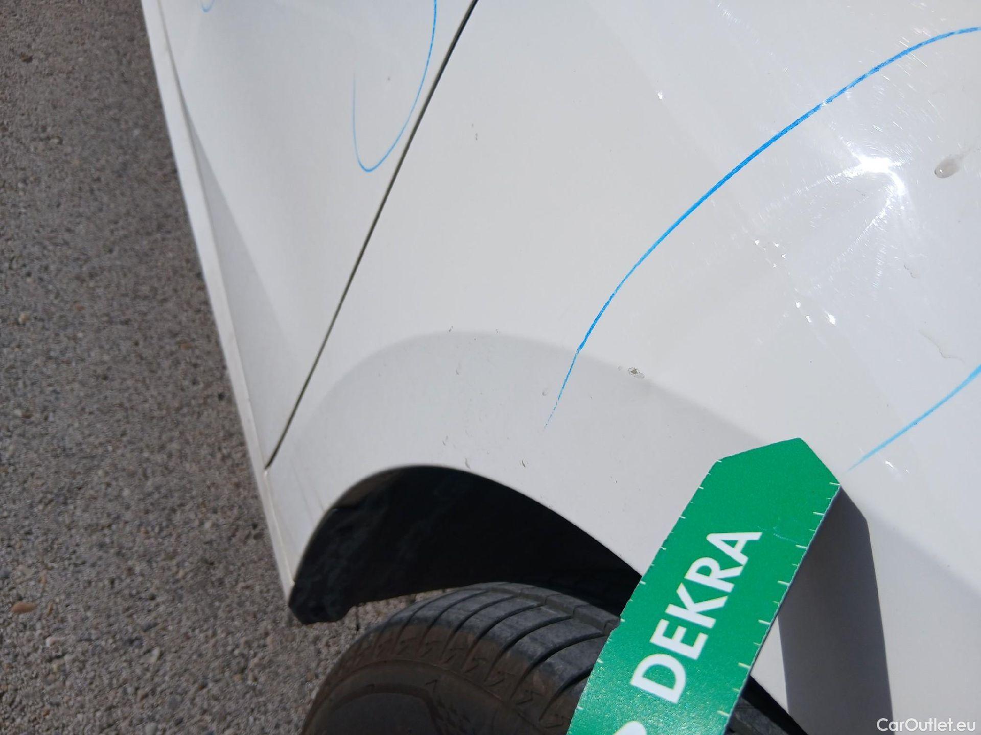  Skoda  Fabia SKODA  / 2021 / 5P / berlina con portón 1.0 TSI 70kW (95CV) Ambition (AC2) #26