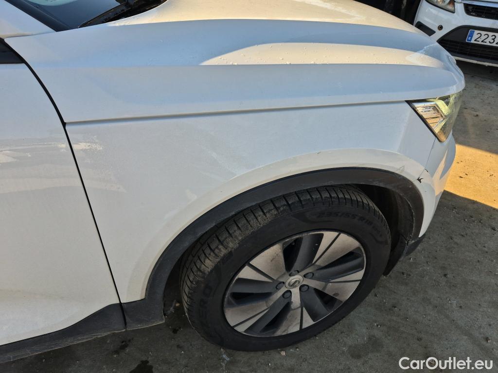  Volvo  XC 40 VOLVO XC40 / 2017 / 5P / todoterreno 1.5 T2 Momentum Pro Auto #17