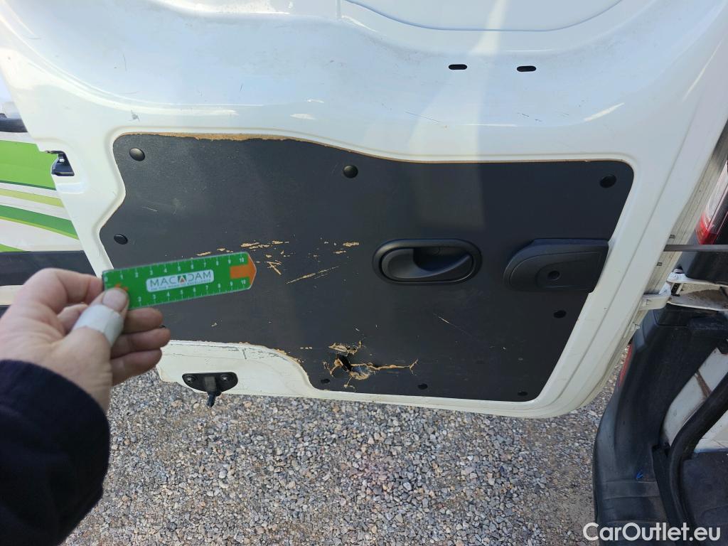  Renault  Kangoo RENAULT  Furgón/2013/3P/furgón derivado de turismo Profesional Blue dCi 70kW (95CV) #2