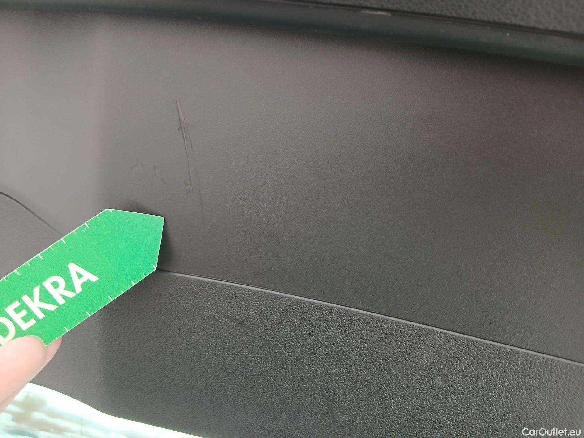  Seat  Leon SEAT León / 2016 / 5P / berlina con portón 1.5 TSI 95kW (130CV) St&Sp Style Visio Edition #3