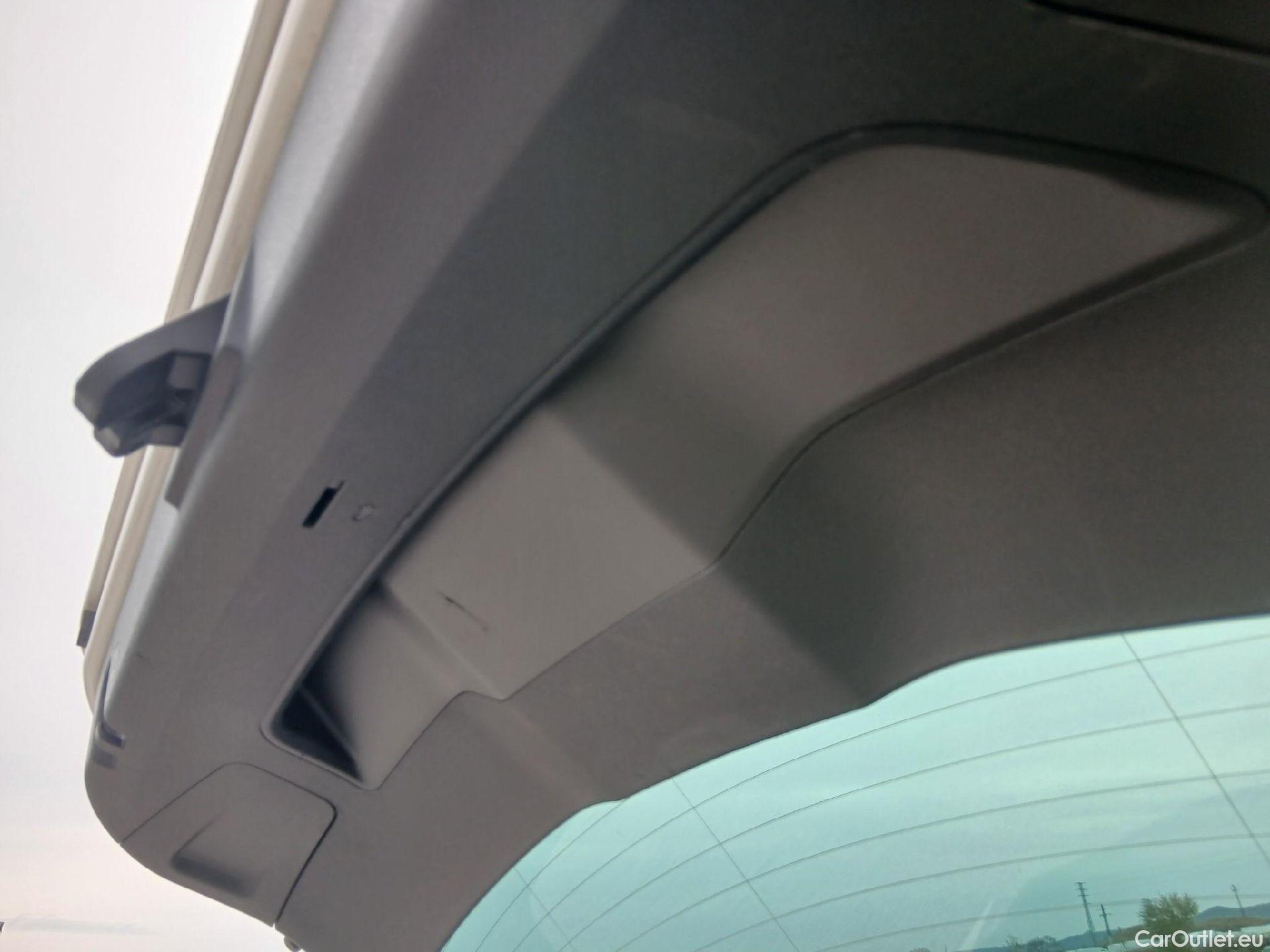  Seat  Leon SEAT León / 2016 / 5P / berlina con portón 1.5 TSI 95kW (130CV) St&Sp Style Visio Edition #2