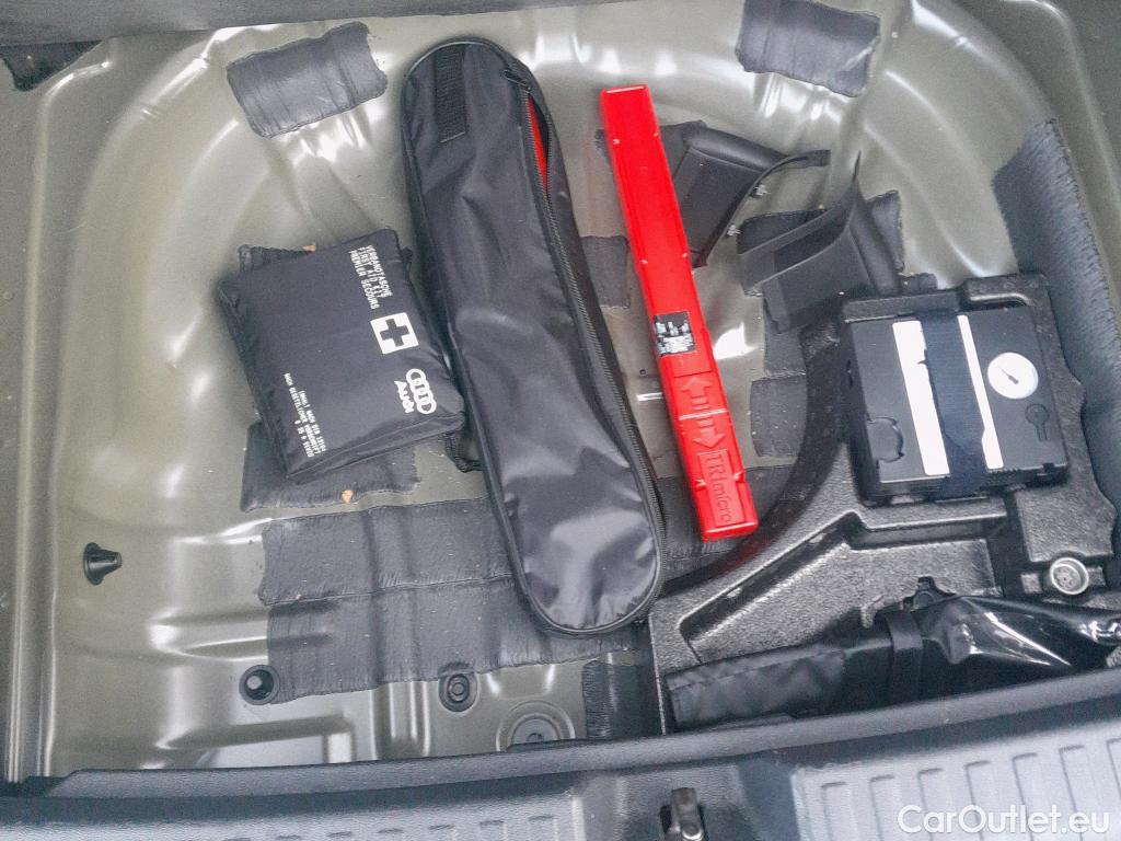  Audi  A3 AUDI  / 2020 / 5P / berlina con portón Sportback 30 TFSI 81kW (110CV) S tronic #7