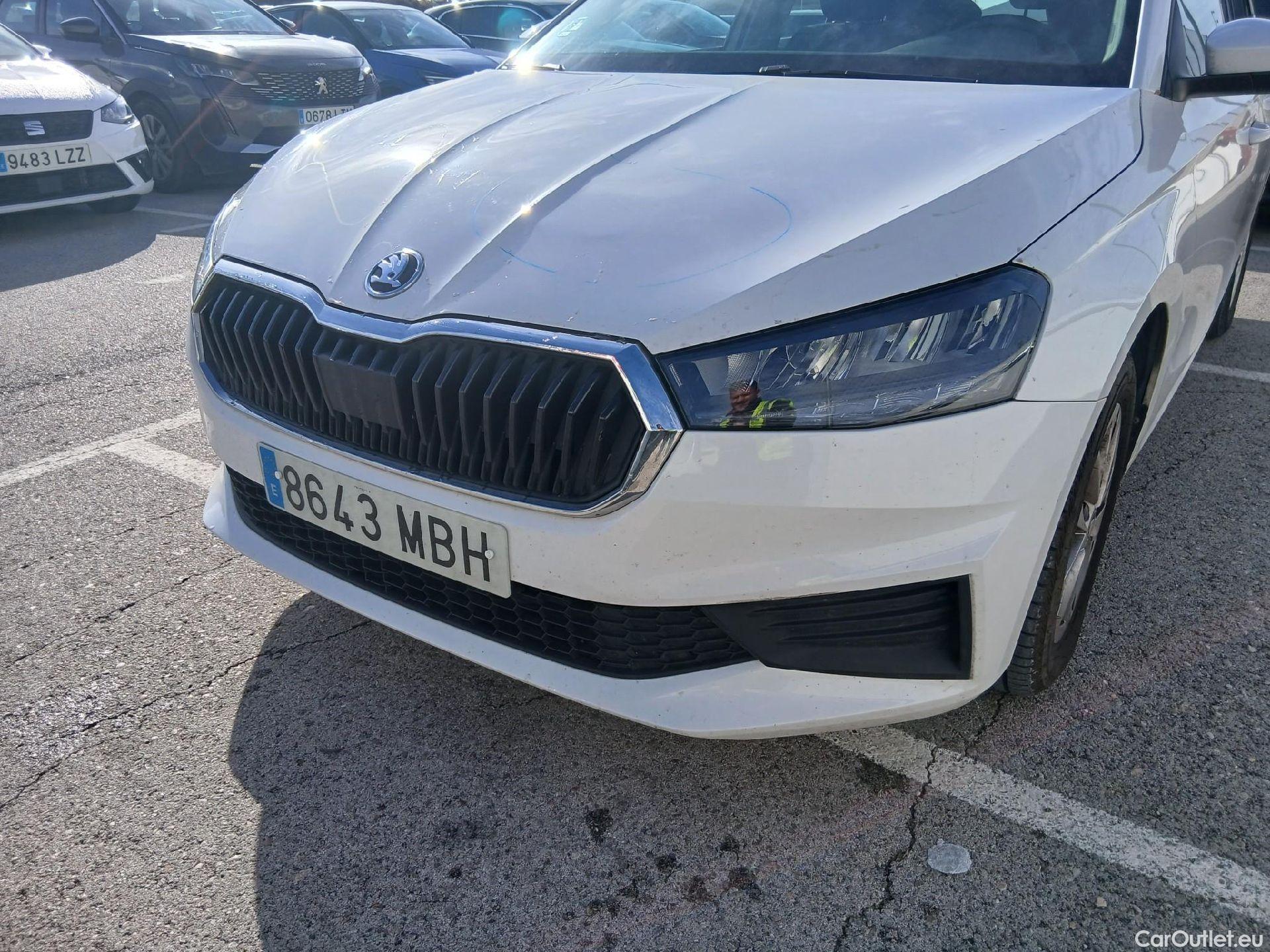  Skoda  Fabia SKODA  / 2021 / 5P / berlina con portón 1.0 TSI 70kW (95CV) Ambition (AC2) #5