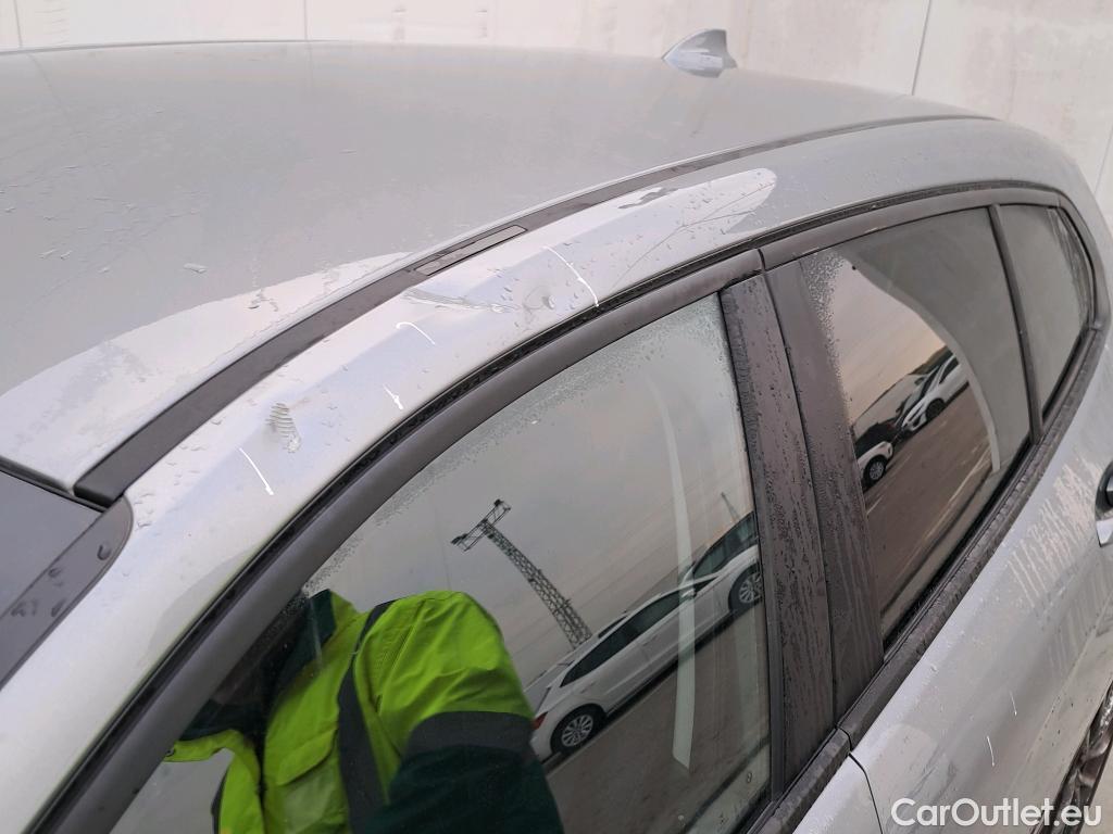  Bmw  Serie 1 BMW  / 2019 / 5P / berlina con portón 118i Corporate Auto. (AC) #10