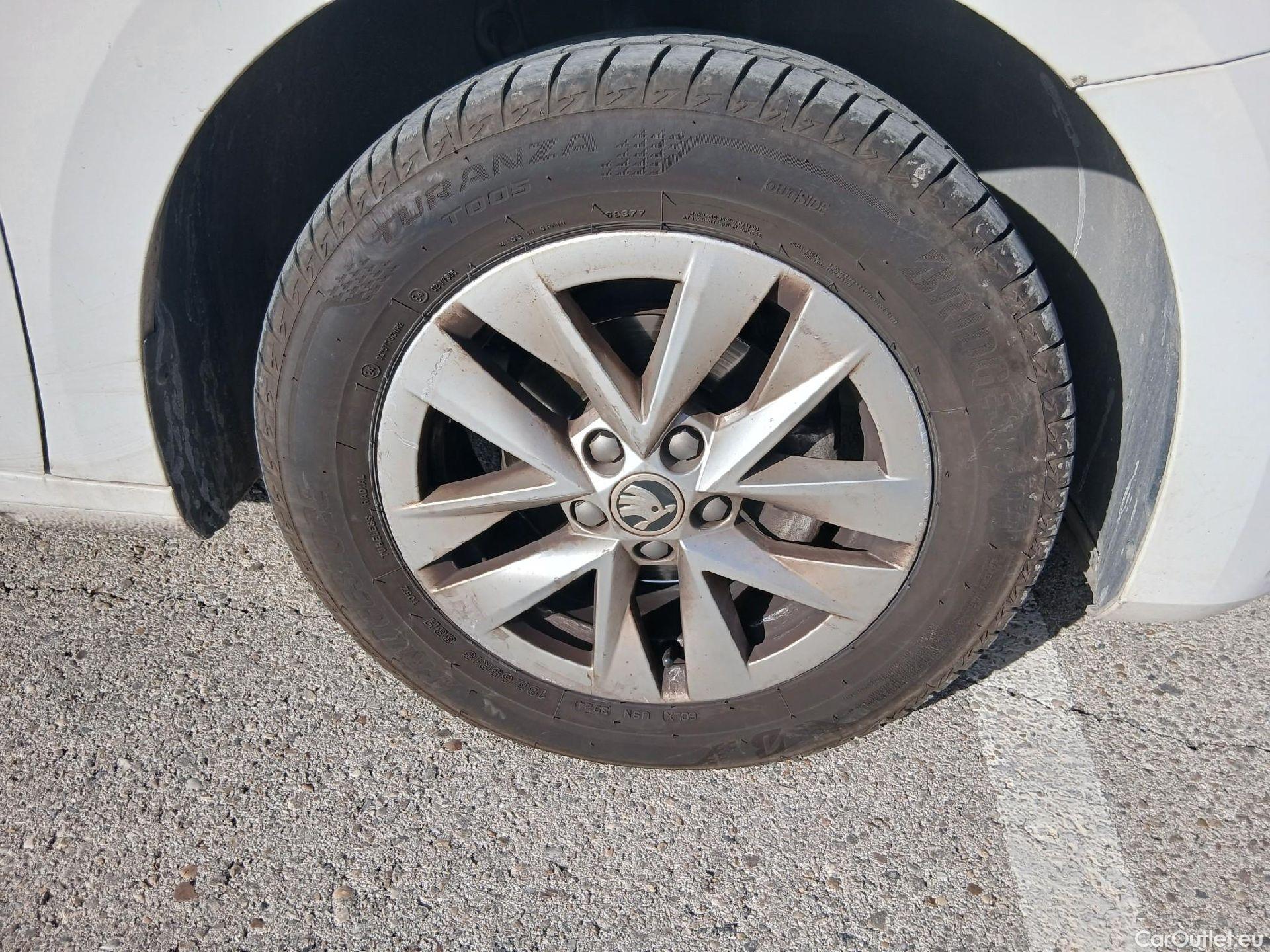  Skoda  Fabia SKODA  / 2021 / 5P / berlina con portón 1.0 TSI 70kW (95CV) Ambition (AC2) #29