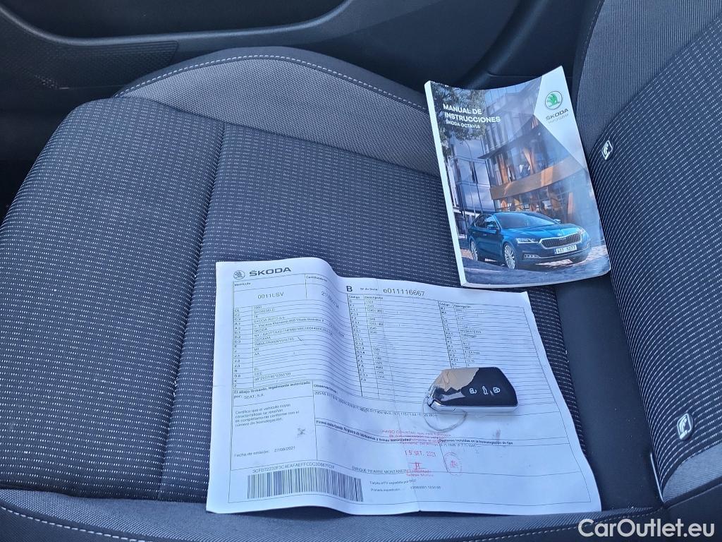  Skoda  Octavia SKODA  / 2020 / 5P / berlina con portón 2.0 TDI 110kW (150CV) Manual Ambition #1