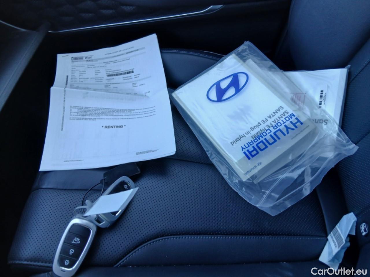  Hyundai  Santa Fe HYUNDAI  / 2021 / 5P / todoterreno 1.6 TGDi PHEV Tecno Auto 4x4 #19