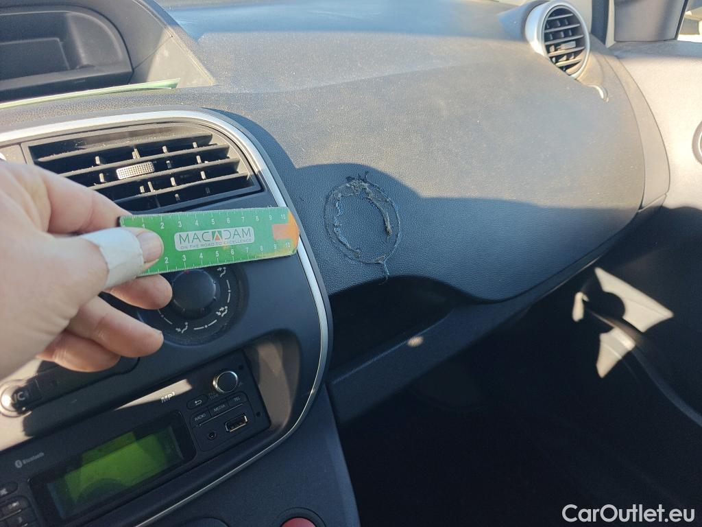  Renault  Kangoo RENAULT  Furgón/2013/3P/furgón derivado de turismo Profesional Blue dCi 70kW (95CV) #31