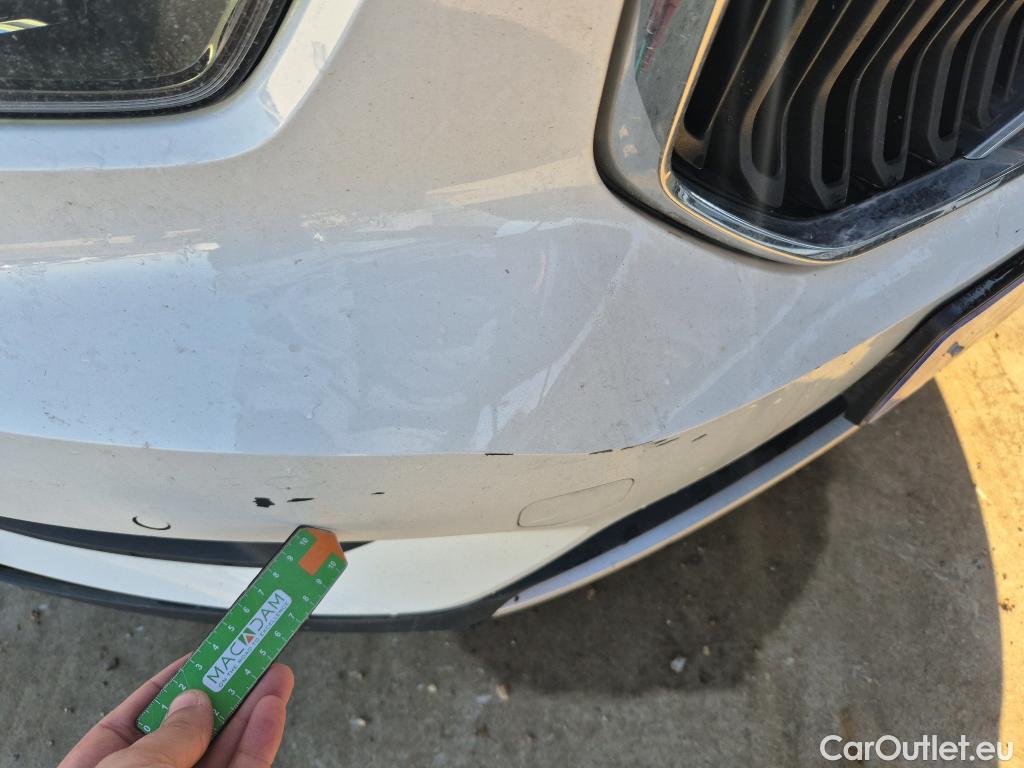  Volvo  XC 40 VOLVO XC40 / 2017 / 5P / todoterreno 1.5 T2 Momentum Pro Auto #12