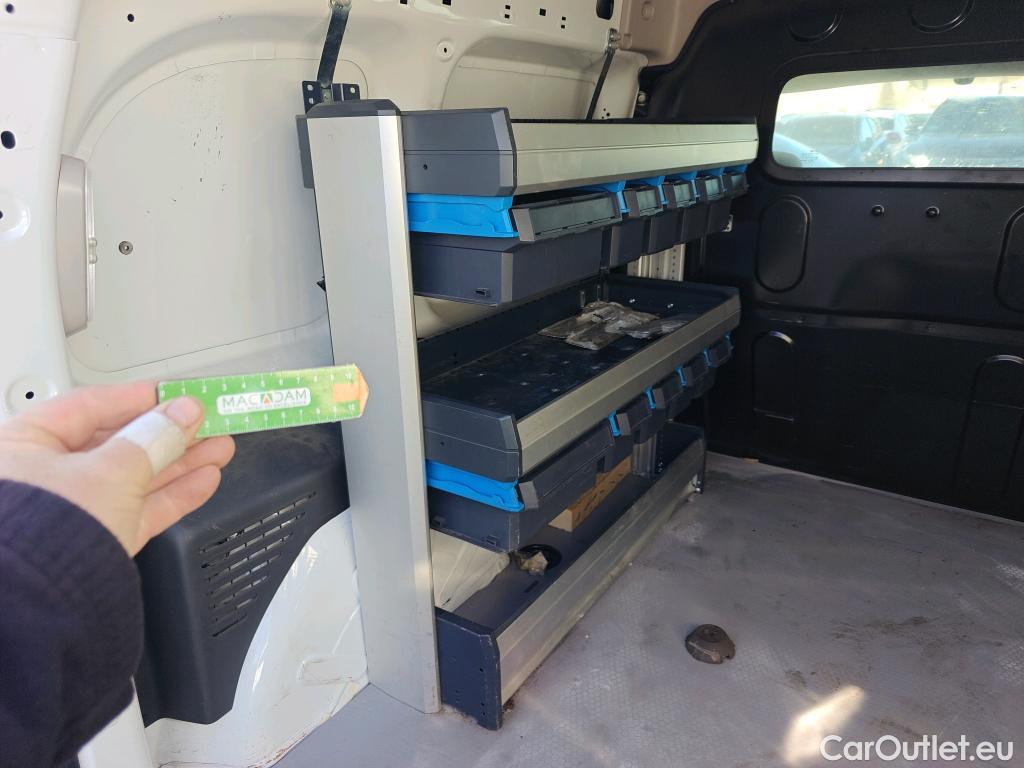  Renault  Kangoo RENAULT  Furgón/2013/3P/furgón derivado de turismo Profesional Blue dCi 70kW (95CV) #47