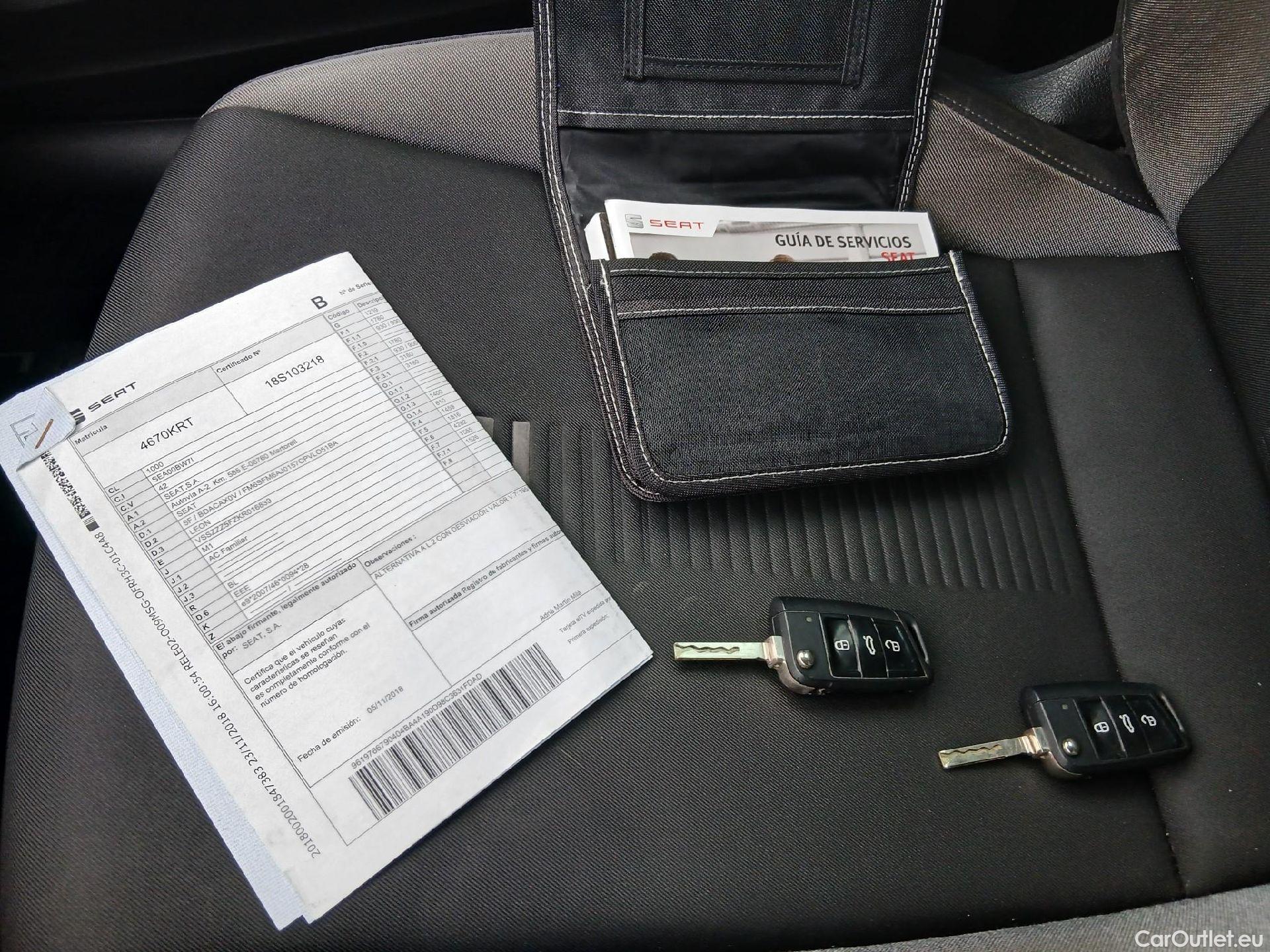  Seat  Leon SEAT León / 2016 / 5P / berlina con portón 1.5 TSI 95kW (130CV) St&Sp Style Visio Edition #1