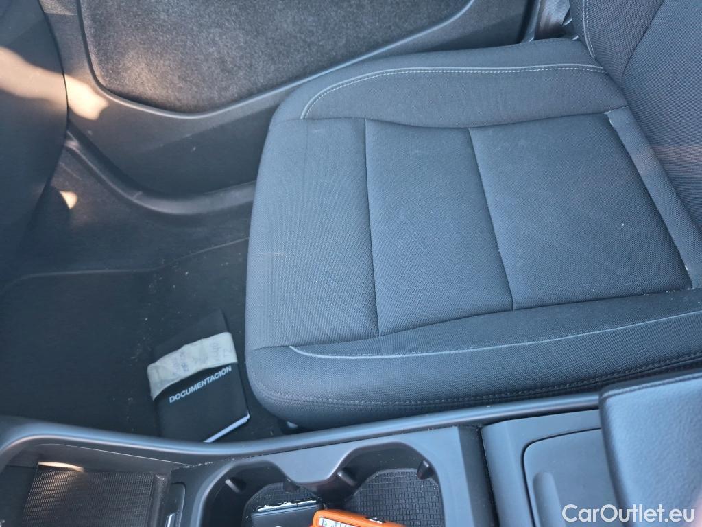  Volvo  XC 40 VOLVO XC40 / 2017 / 5P / todoterreno 1.5 T2 Momentum Pro Auto #14