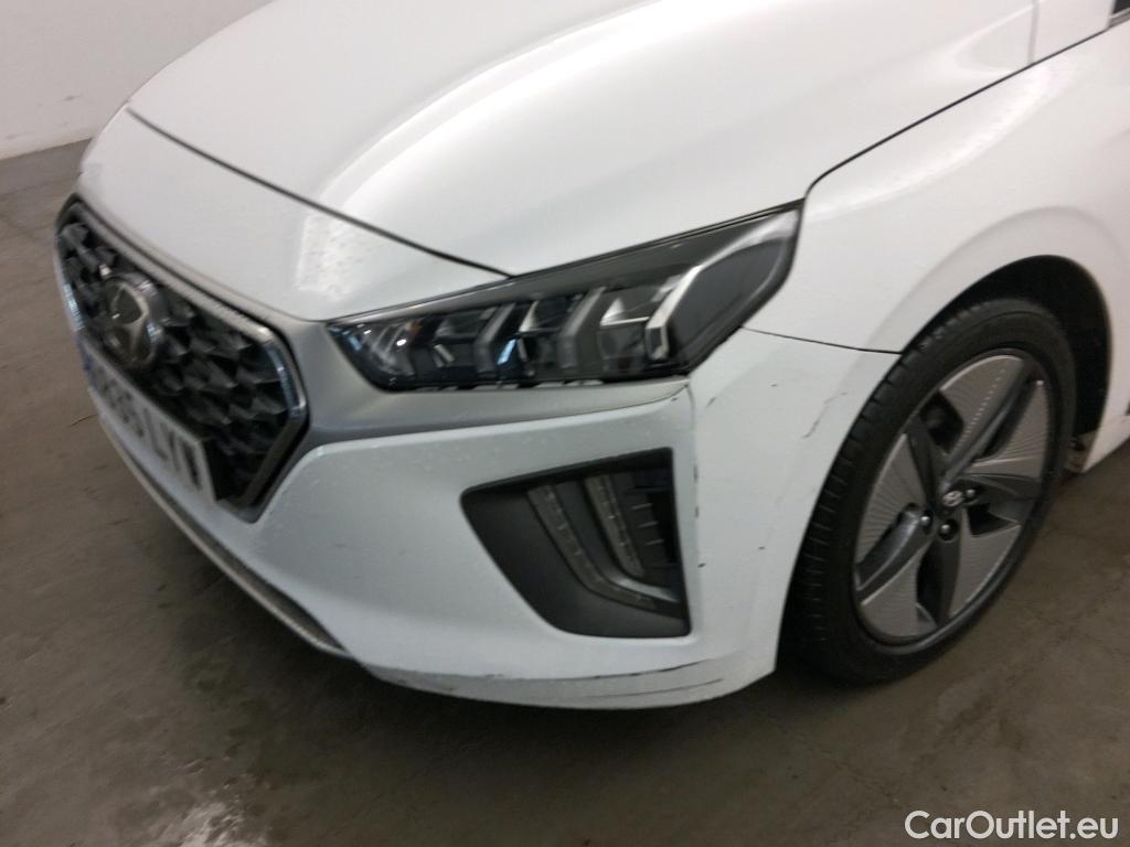  Hyundai   Ioniq HYUNDAI / 2019 / 5P / berlina con portón 1.6 GDI HEV Tecno DCT #1