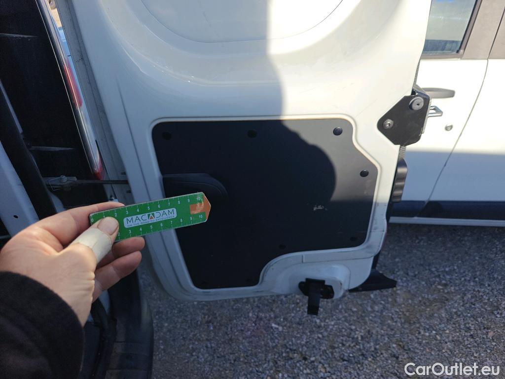  Renault  Kangoo RENAULT  Furgón/2013/3P/furgón derivado de turismo Profesional Blue dCi 70kW (95CV) #51