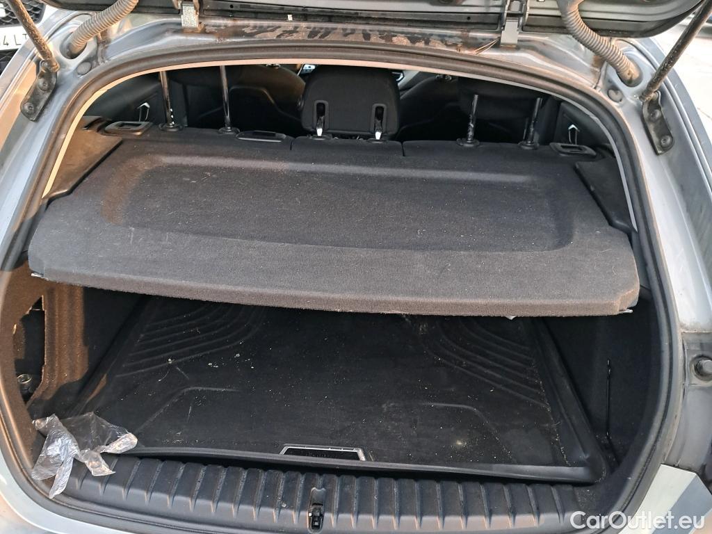  Bmw  Serie 1 BMW  / 2019 / 5P / berlina con portón 118i Corporate Auto. (AC) #5