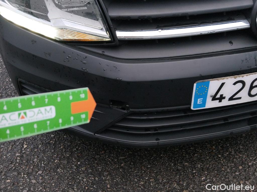  Volkswagen  Caddy VOLKSWAGEN  / 2015 / 4P / furgón derivado de turismo Profesional Furgón 2.0 TDI 75kW BMT (CX) #30