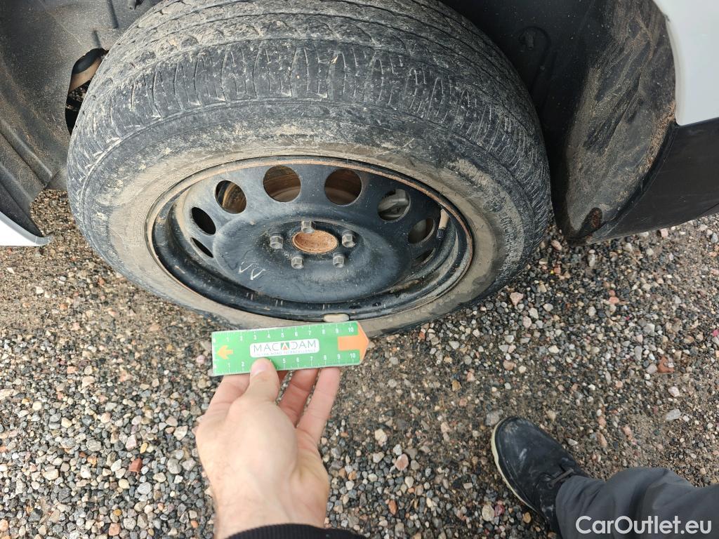  Opel  Combo OPEL  Life / 2018 / 5P / combi 1.5 TD 75kW (100CV) S/S Edition L (IND) #43