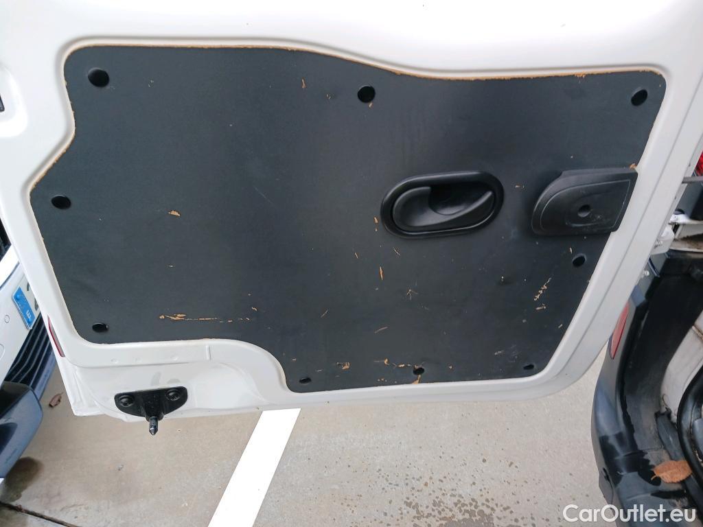  Renault  Kangoo RENAULT  Furgón/2013/3P/furgón derivado de turismo Profesional dCi 55 kW (75 CV) #22