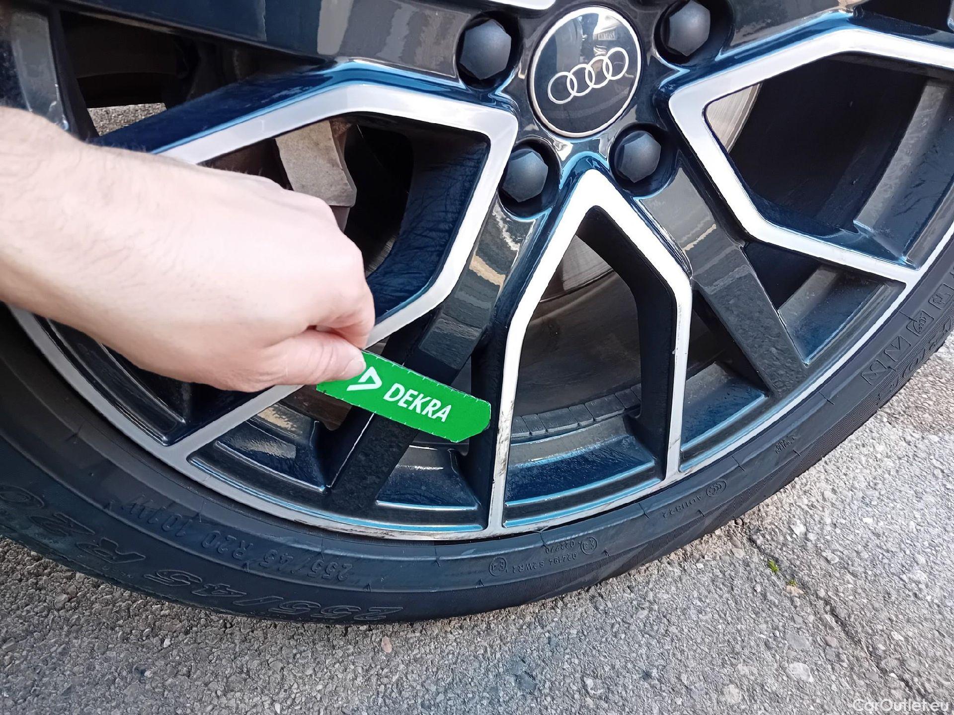  Audi  Q5 AUDI  / 2020 / 5P / todoterreno Black line 40 TDI 150kW quattro-ultra #33