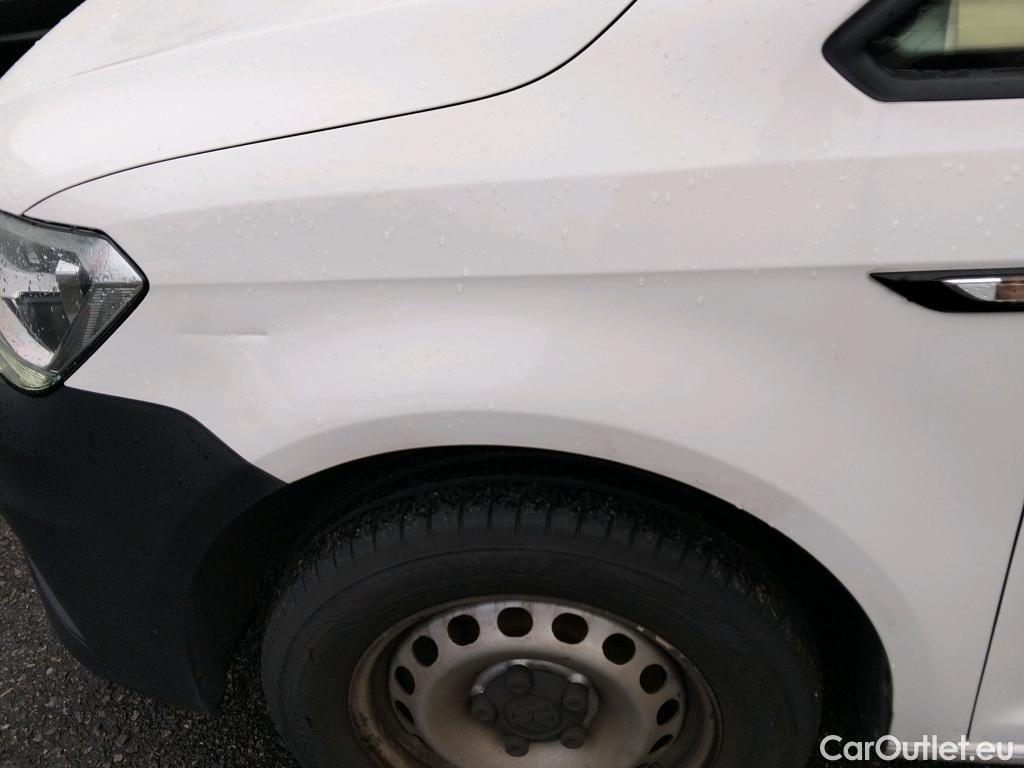  Volkswagen  Caddy VOLKSWAGEN  / 2015 / 4P / furgón derivado de turismo Profesional Furgón 2.0 TDI 75kW BMT (CX) #9