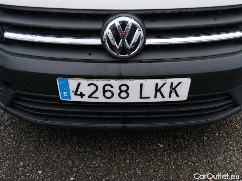  Volkswagen  Caddy VOLKSWAGEN  / 2015 / 4P / furgón derivado de turismo Profesional Furgón 2.0 TDI 75kW BMT (CX) #33