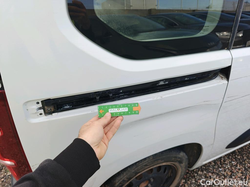  Opel  Combo OPEL  Life / 2018 / 5P / combi 1.5 TD 75kW (100CV) S/S Edition L (IND) #56