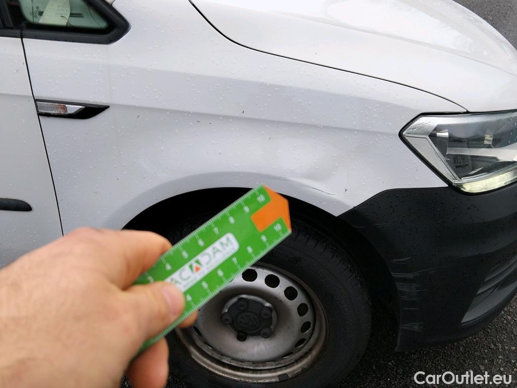  Volkswagen  Caddy VOLKSWAGEN  / 2015 / 4P / furgón derivado de turismo Profesional Furgón 2.0 TDI 75kW BMT (CX) #8