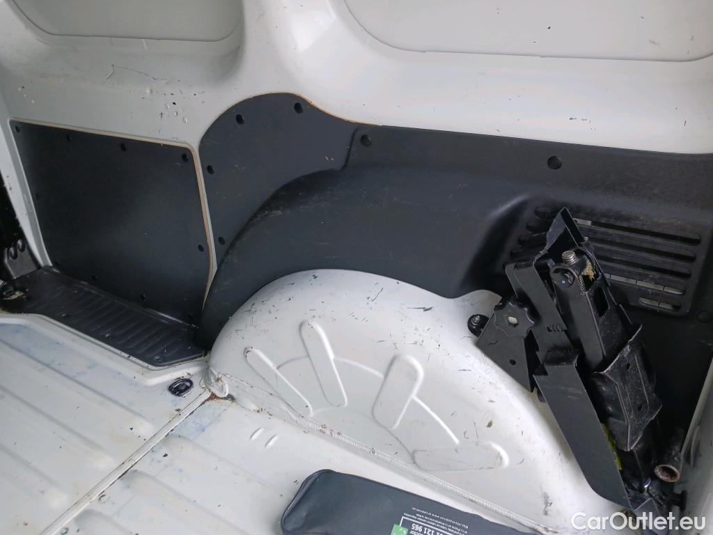  Renault  Kangoo RENAULT  Furgón/2013/3P/furgón derivado de turismo Profesional dCi 55 kW (75 CV) #35