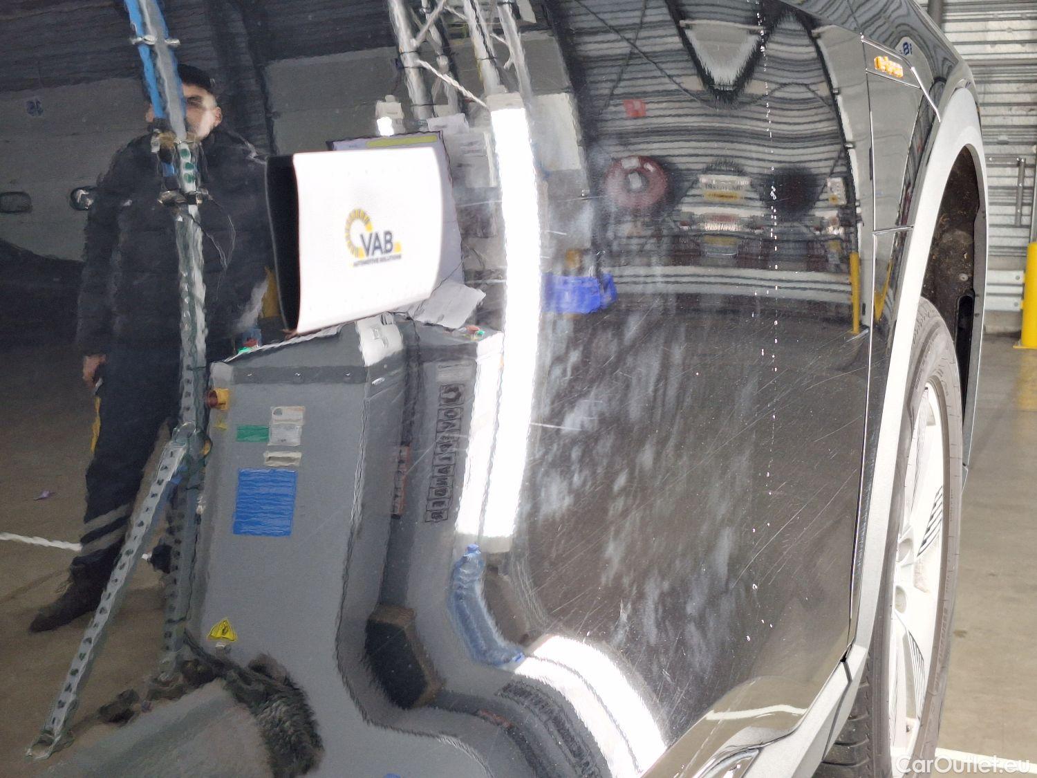  Audi  E-TRON Audi,  '19 BEV, Audi  55 Quattro 5d #14