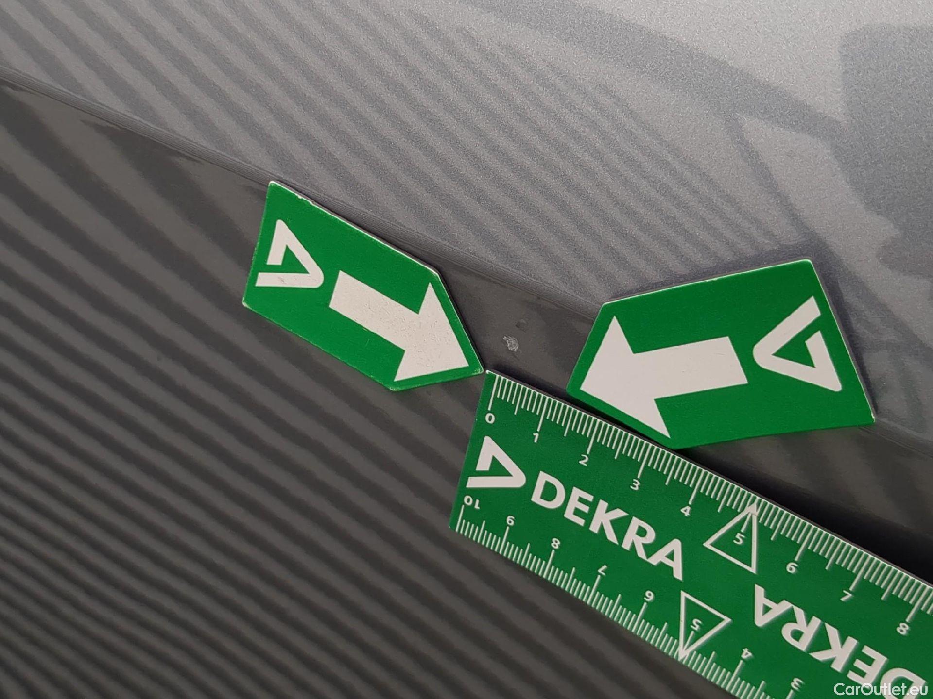  KIA  Sportage KIA  / 2021 / 5P / SUV 1.6 T-GDI 265 PHEV AUTO 4WD DESIGN #16