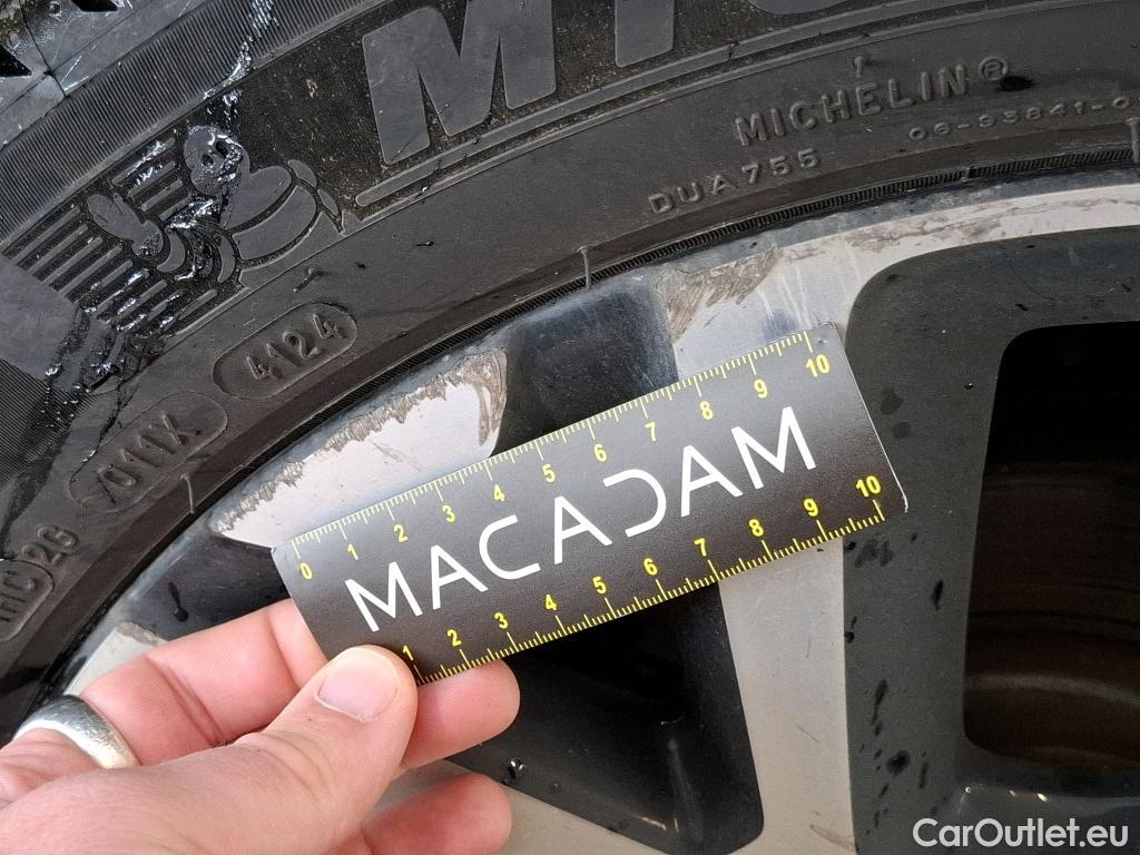  Citroen  C5 CITROEN  Aircross / 2018 / 5P / SUV Hybrid 225 ë-EAT8 Shine Pack #9