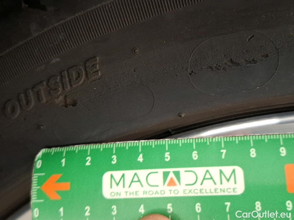  Bmw  Serie 1 BMW Série 1 / 2019 / 5P / Berline 116i DKG7 Business Design #5