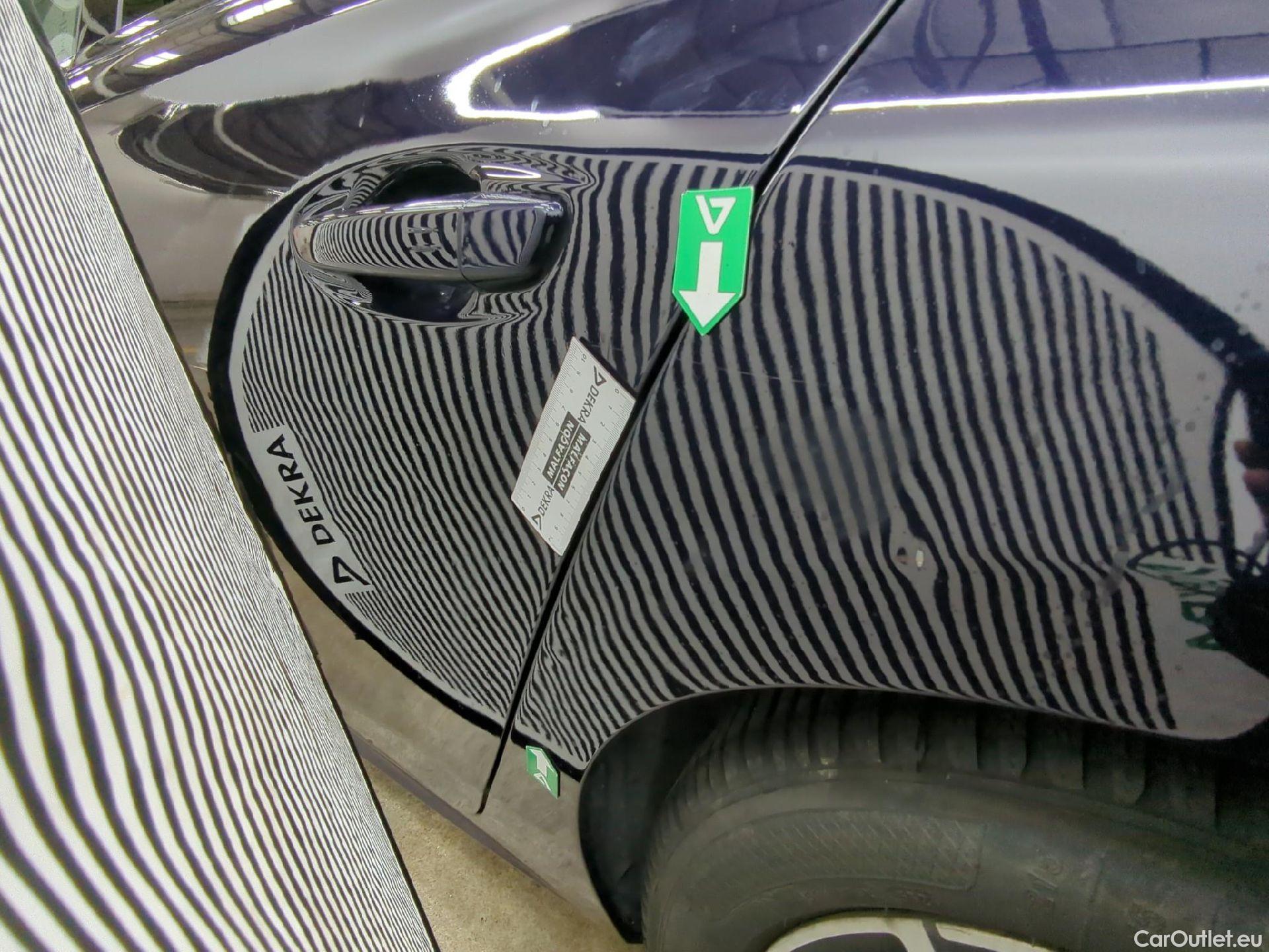  Peugeot  508 PEUGEOT  SW / 2018 / 5P / Break BlueHDi 130 S&S EAT8 Allure Pack #27