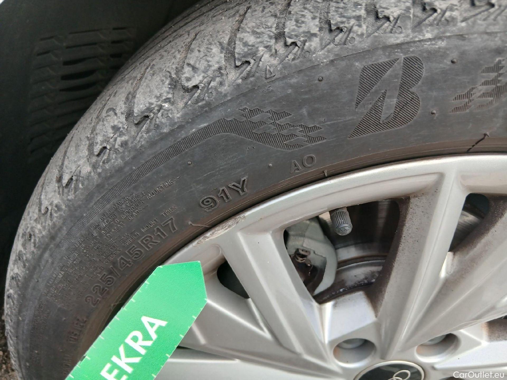  Audi  A3 AUDI  / 2020 / 5P / berlina con portón Sportback Advanced 30 TFSI 81kW S tronic (AC) #3