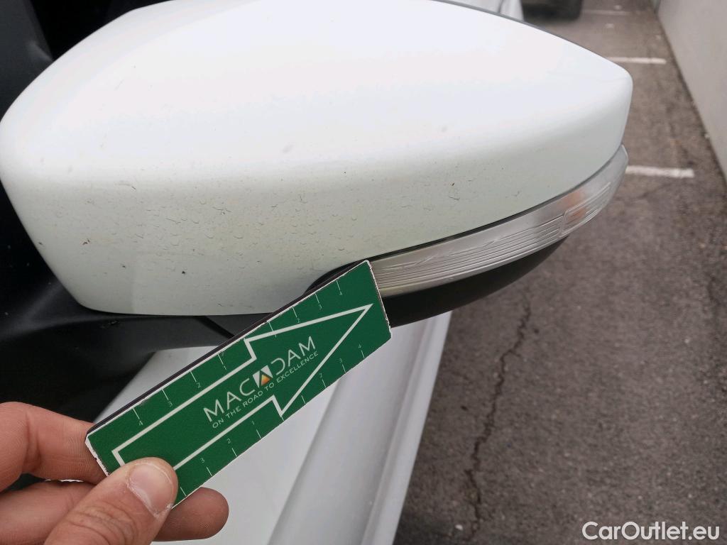  Ford  Kuga FORD  / 2016 / 5P / todoterreno 1.5 EcoBoost 88kW 4x2 Trend+ (CX) #30