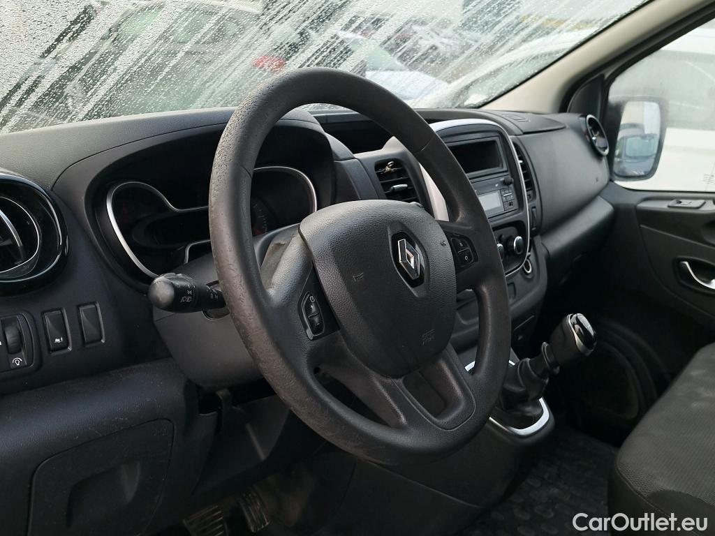  Renault  Trafic RENAULT  / 2019 / 4P / furgón Furgón 27 L1H1 Energy BluedCi 88 kW (AC) #28