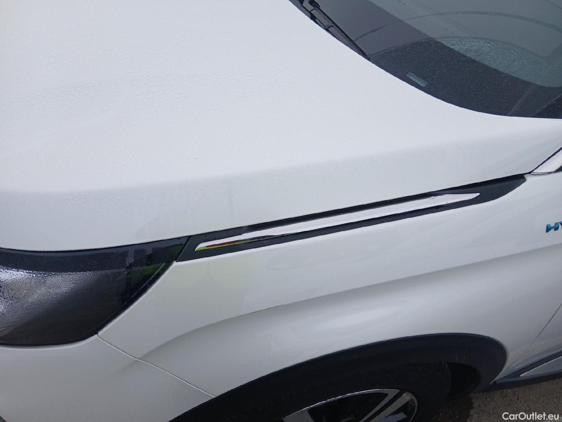  Peugeot  3008 PEUGEOT  Hybrid / 2020 / 5P / todoterreno 225 e-EAT8 GT #4