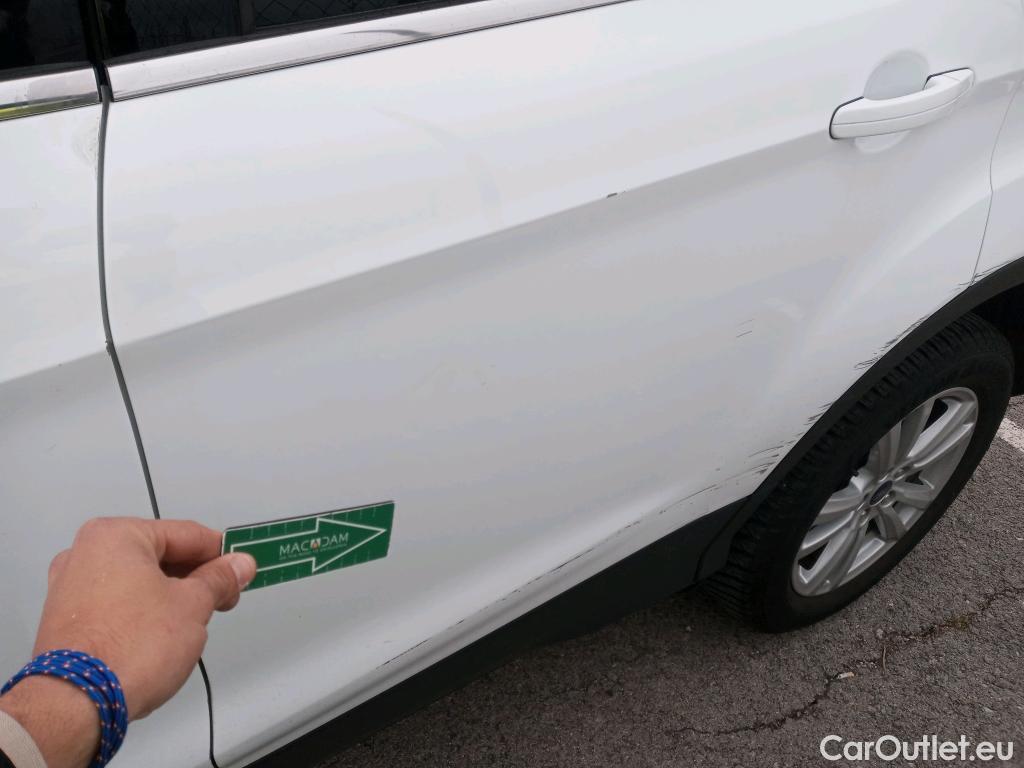  Ford  Kuga FORD  / 2016 / 5P / todoterreno 1.5 EcoBoost 88kW 4x2 Trend+ (CX) #6