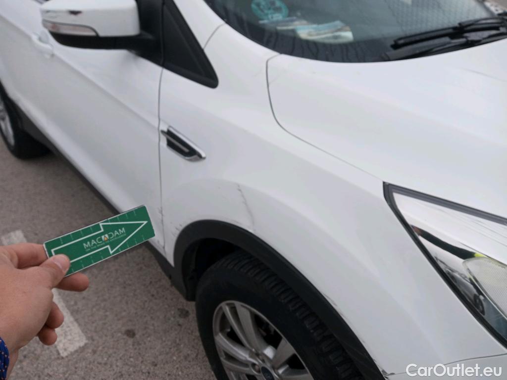  Ford  Kuga FORD  / 2016 / 5P / todoterreno 1.5 EcoBoost 88kW 4x2 Trend+ (CX) #4