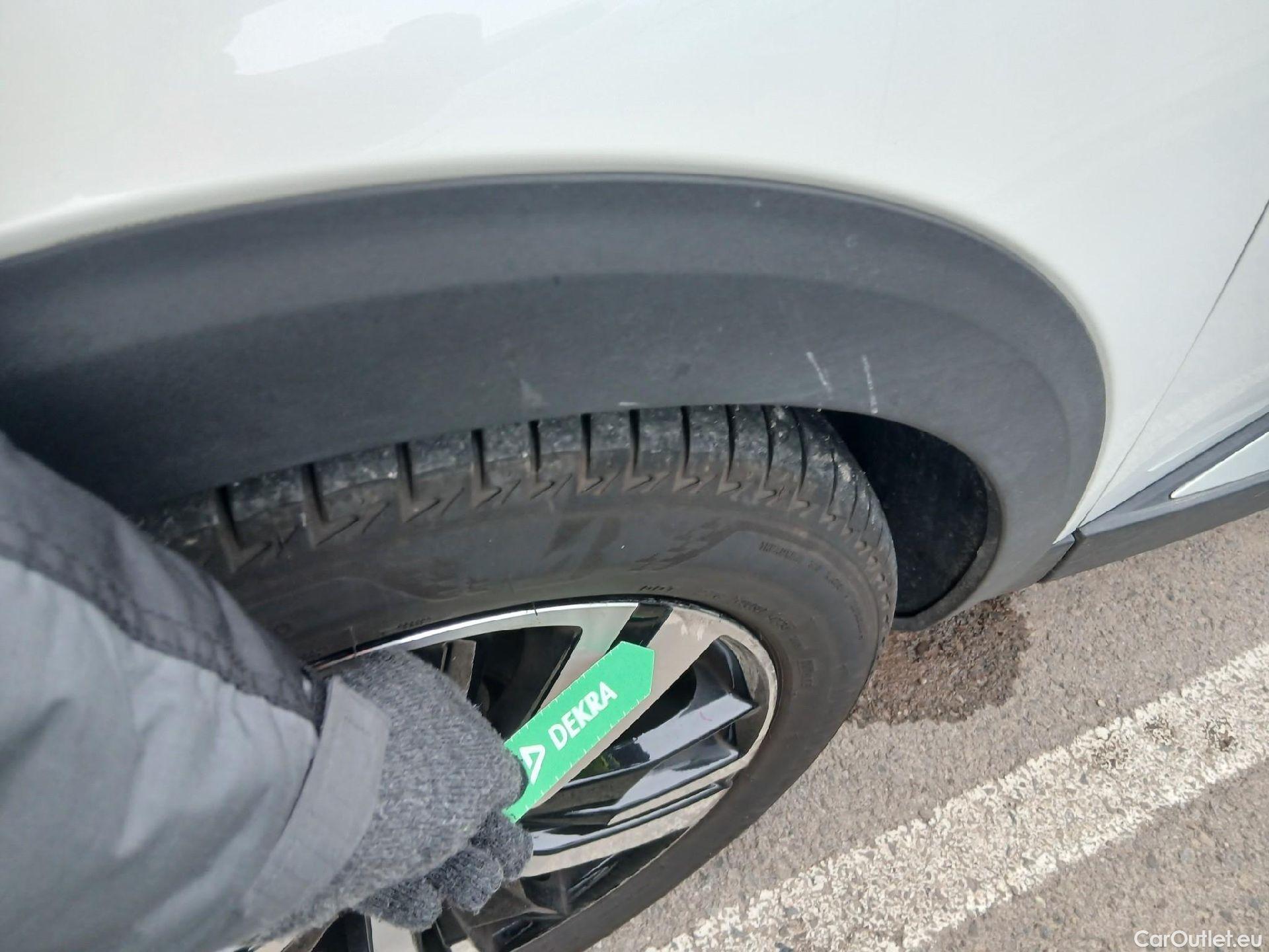  Peugeot  3008 PEUGEOT  Hybrid / 2020 / 5P / todoterreno 225 e-EAT8 GT #6