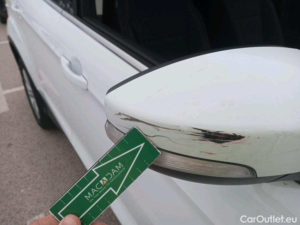  Ford  Kuga FORD  / 2016 / 5P / todoterreno 1.5 EcoBoost 88kW 4x2 Trend+ (CX) #28