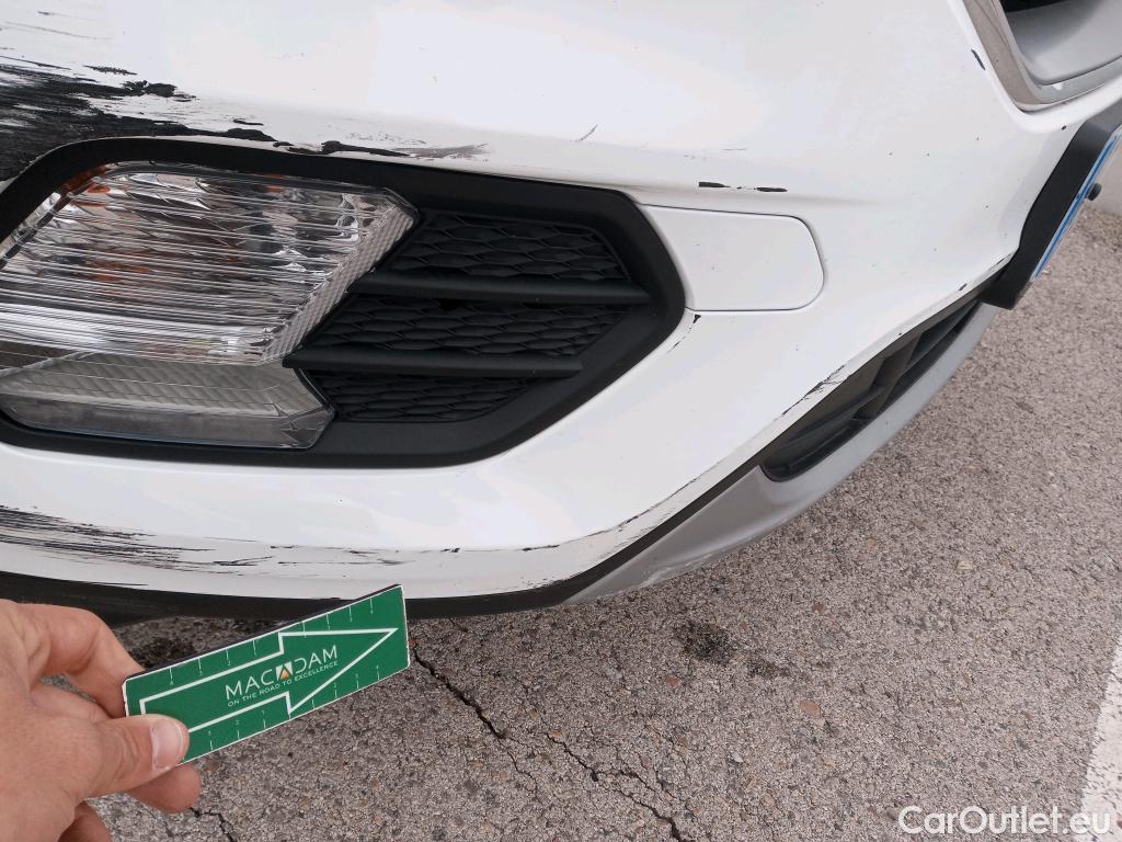  Ford  Kuga FORD  / 2016 / 5P / todoterreno 1.5 EcoBoost 88kW 4x2 Trend+ (CX) #34