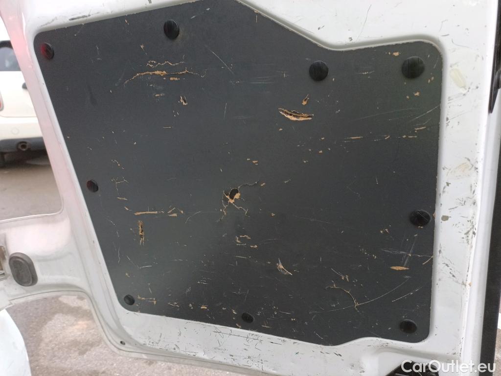  Opel  Vivaro OPEL  / 2019 / 4P / furgón 2.0 Diésel 110kW/150CV M Inc Innovation #30