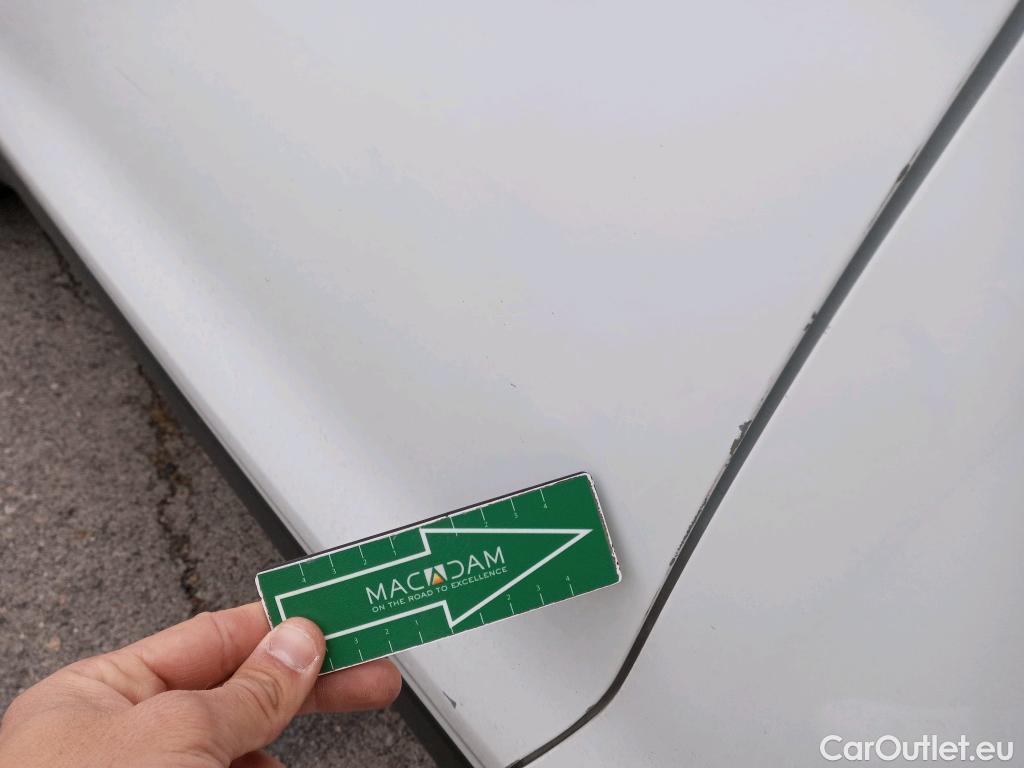  Ford  Kuga FORD  / 2016 / 5P / todoterreno 1.5 EcoBoost 88kW 4x2 Trend+ (CX) #13