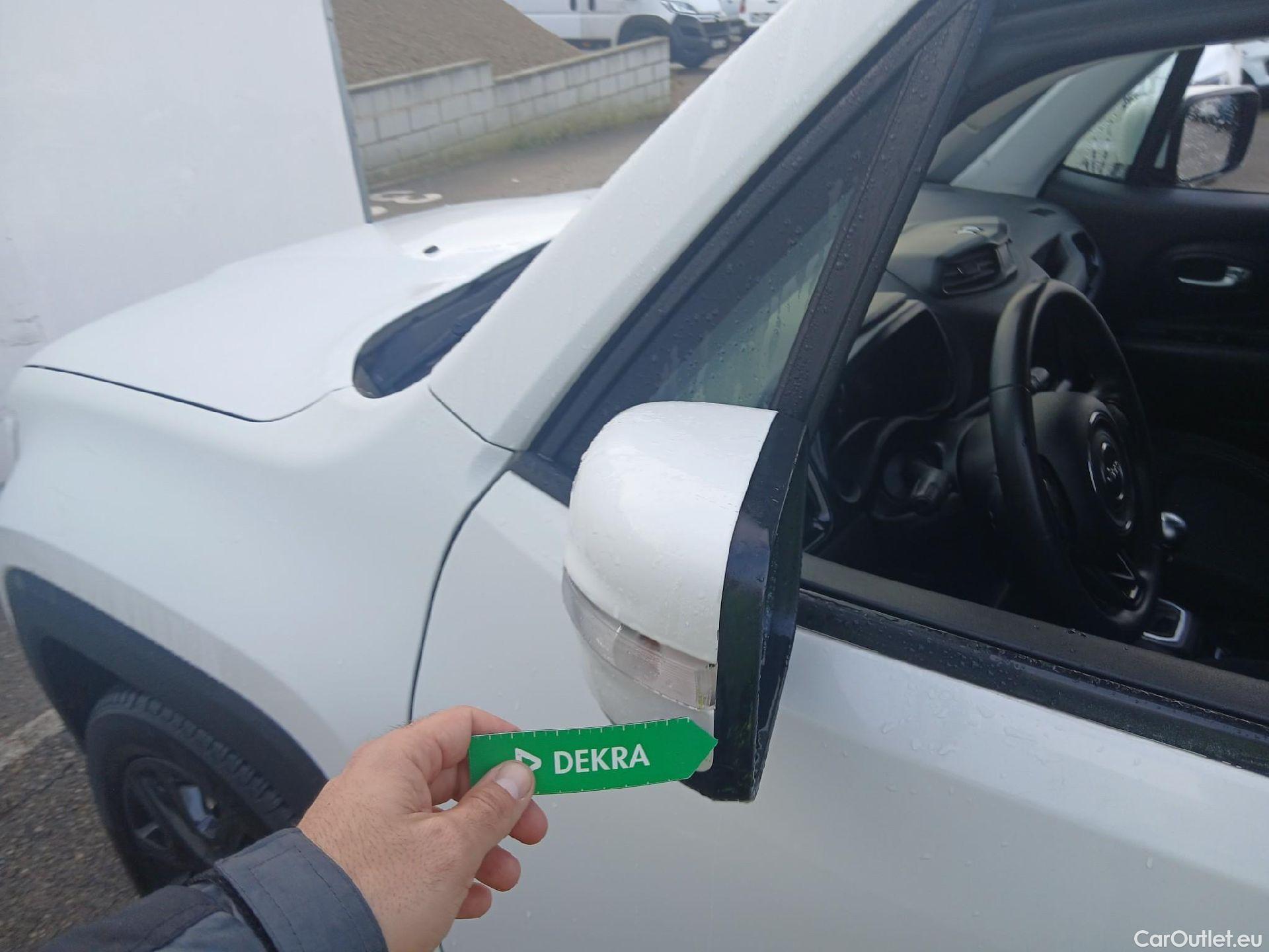  Jeep  Patriot JEEP Renegade / 2014 / 5P / todoterreno Limited 1.0G 88kW (120CV) 4x2 #9