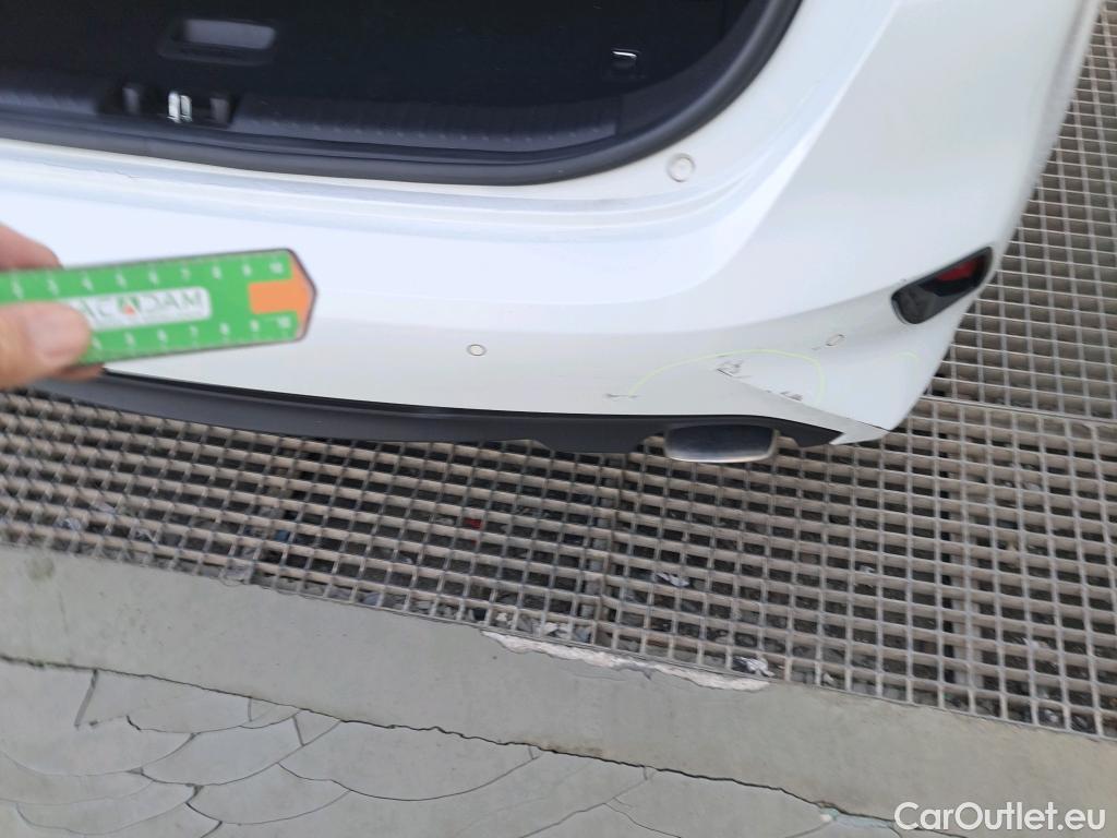  KIA  Cee'd KIA Ceed / 2021 / 5P / berlina con portón 1.0 T-GDi 74kW (100CV) Drive #5