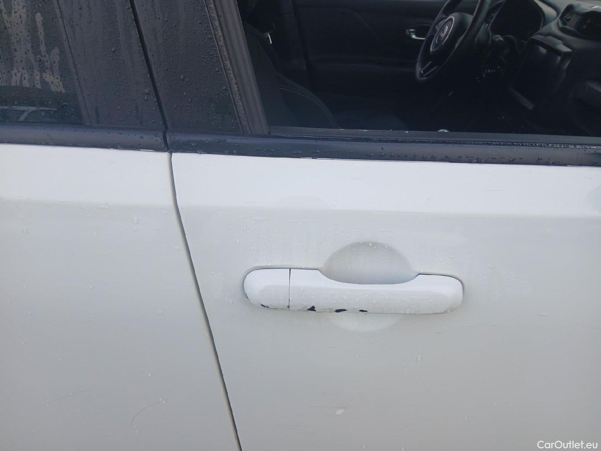  Jeep  Patriot JEEP Renegade / 2014 / 5P / todoterreno Limited 1.0G 88kW (120CV) 4x2 #30