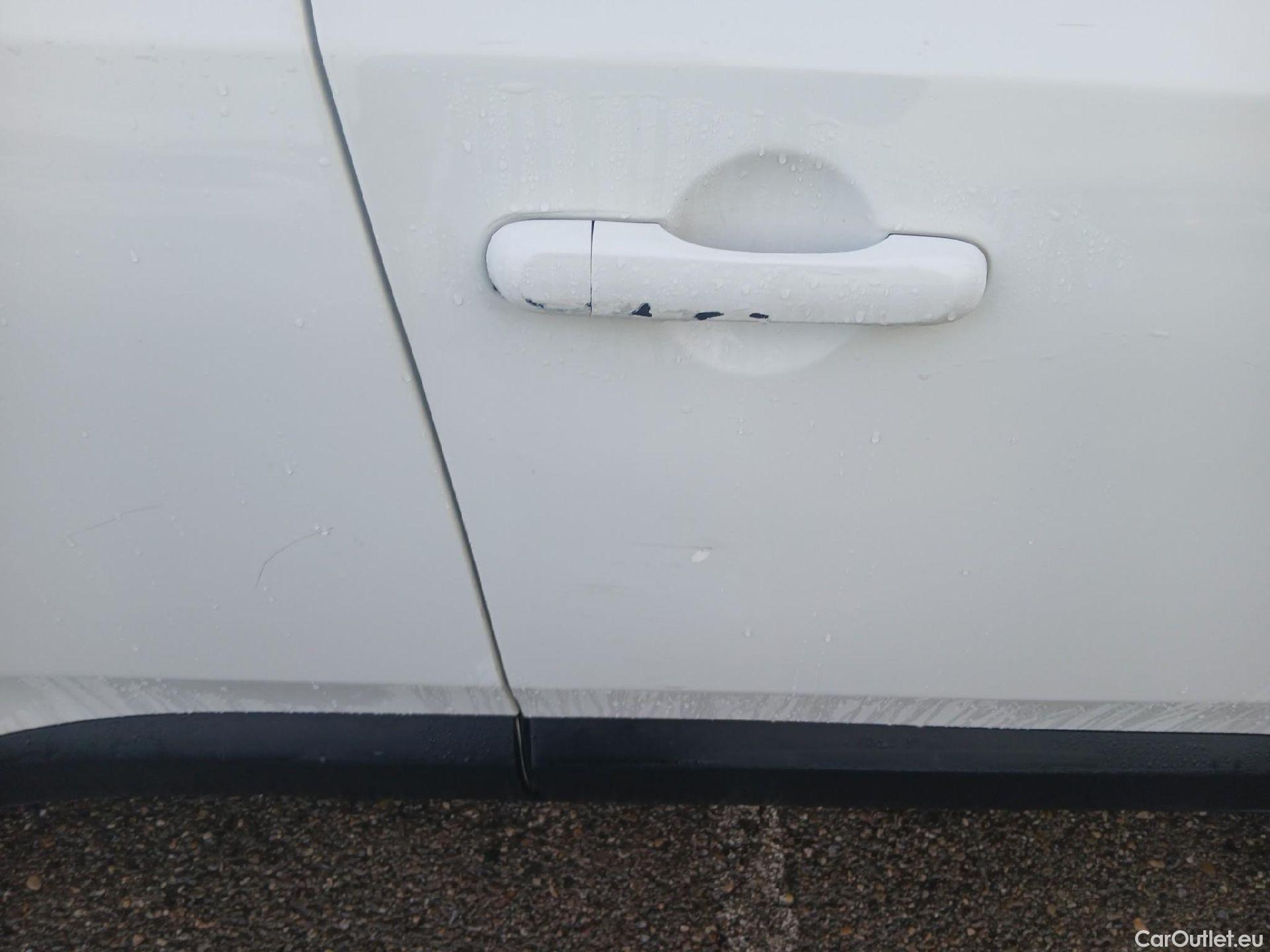  Jeep  Patriot JEEP Renegade / 2014 / 5P / todoterreno Limited 1.0G 88kW (120CV) 4x2 #32